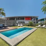 וילה Playa Del Duque *